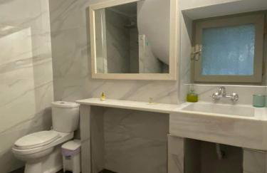 FOTIS HOUSE - Photo 10