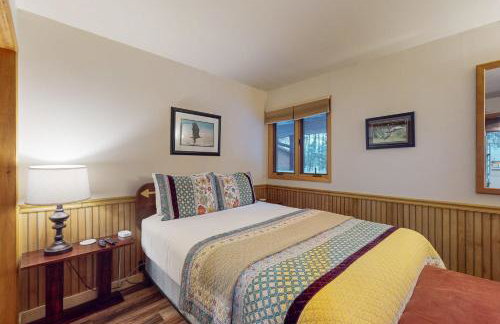 Good Time Inn - Photo 16