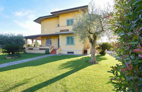Beautiful Home In Capezzano Pianore - Foto 1