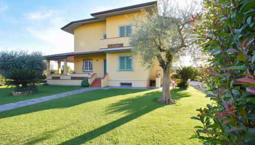 Beautiful Home In Capezzano Pianore - Foto 1