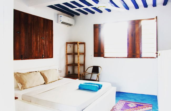 Why Not Villas - Photo 2