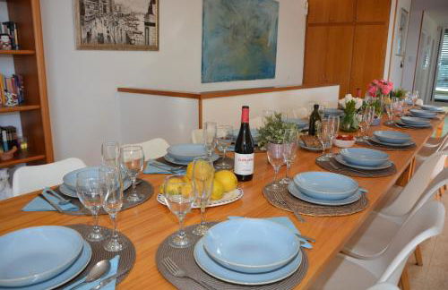 Villa Med A 2 kilometros andando de la playa, del puerto de Aguadoç y a 4 del centro de Sitges Muy Soleada todo el dia Capacidad superior a 16 personas NO REQUIERE COCHE - Foto 17