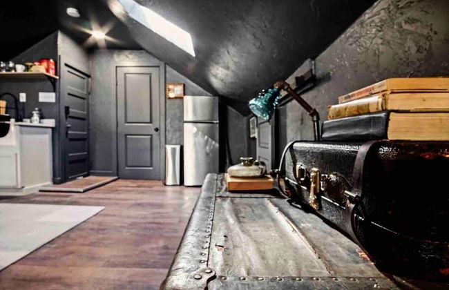 3-story 6-bedroom 4 Bathrooms 3min-asian Dist - Photo 48