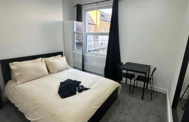 London Airports easy to reach - Foto 1