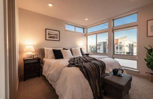 Rooftop access and Views Lake Union Lookout - Photo 4