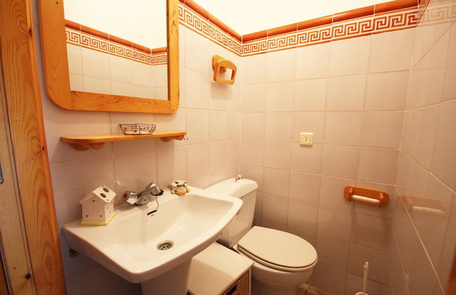 Private & Luxurious Villa With Pool - Lots of Space & Short Walk to the Sea - Foto 24