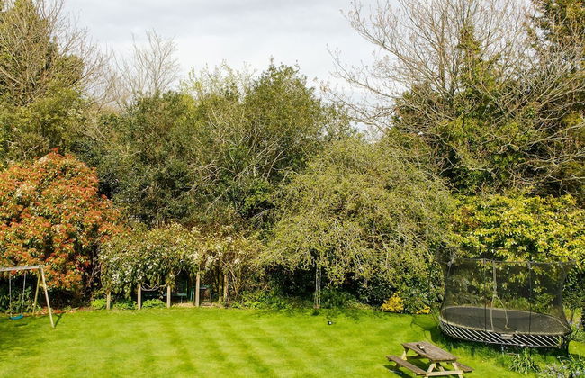 Amazing 5 BR Country Home Pool Gym Yoga Studio - Photo 23