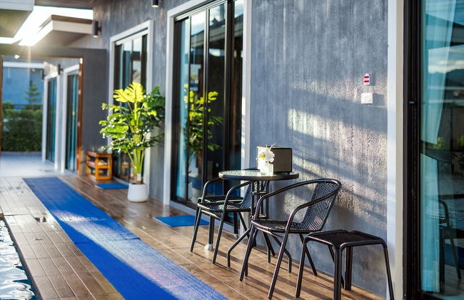 Baandomedoodao Pool Villa Cha-Am - Photo 34