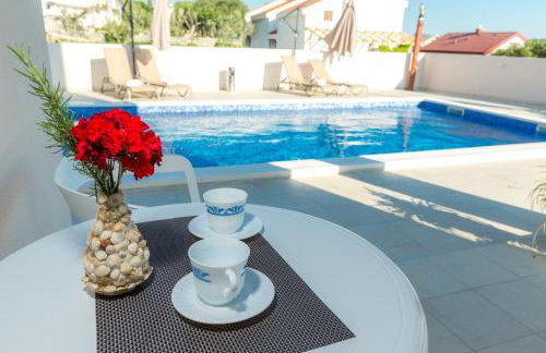 Zrno soli - Photo 11