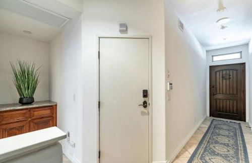 Your Home in San Diego - Two-car Garage - Foto 65