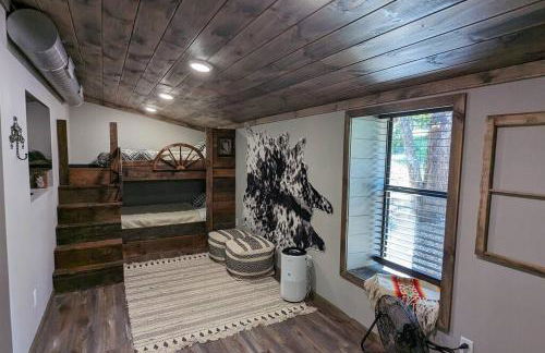 Enjoy Ozark History in Style! - Foto 50