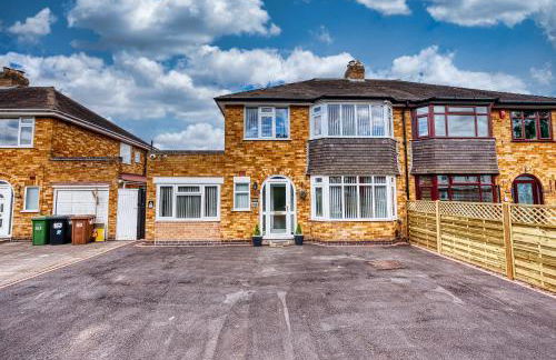 Elegant 5 Bed House - Sleeps 9, Central Solihull, NEC, JLR, HS2, Resorts World, Airport Business and Leisure Stays, - Foto 40