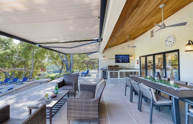 Rancho Robles by Avantstay Vineyard Villa w/ Views, Pool & Privacy - Foto 37