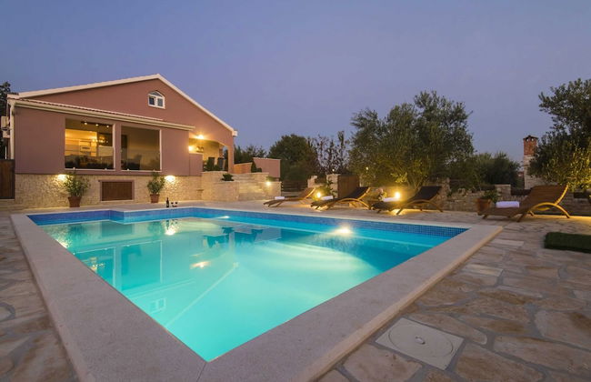 Cosy Holiday Home in Policnik With Pool - Foto 37