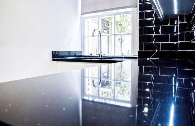 Centrally Located Budget Apartment, 3mins to Tube - Photo 14