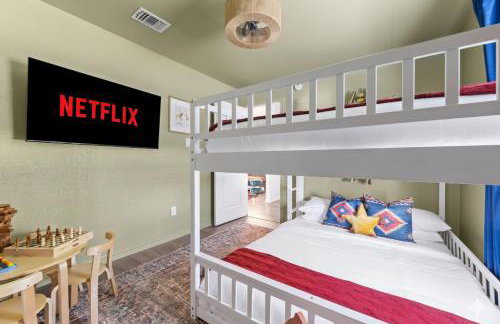 Texas Willow Ranch - Epic Luxury Retreat with Pool, Game room, Soccer, BBQ, Fire table - Foto 53