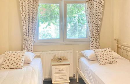 Lorantina Luxury Sea View House with Starlink WiFi near Barbati & Ipsos - Photo 14