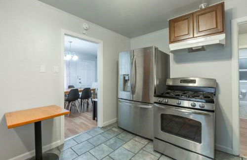 @ Marbella Lane 5BR House in Downtown Redwood City - Foto 23