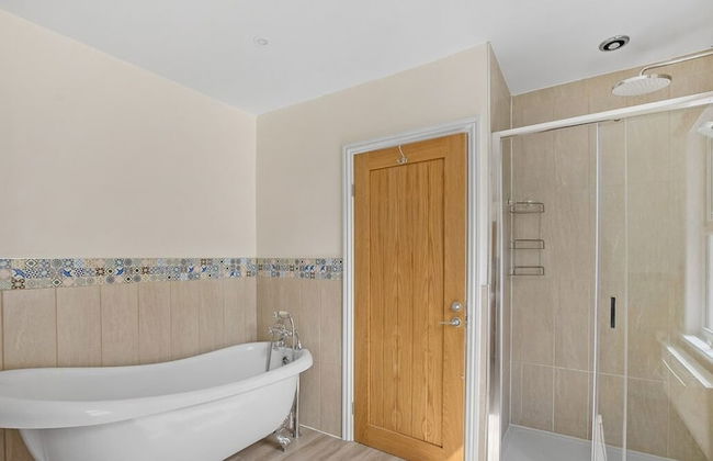 Admiralty Retreat by Pureserviced - Foto 13