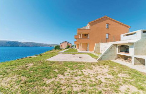 1 Bedroom Cozy Apartment In Vlasici - Foto 5