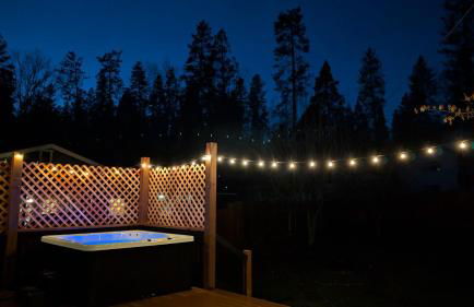 Sierra Cabin w NEW Hot Tub Walk to Town - Photo 35