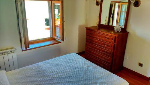 CASA AMPLIA CON JARDÍN Y APARCAMIENTO G-100147 - Foto 3