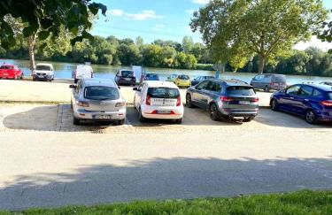 Modernes Wasserfront Wohnung, Terrasse, Parkplatz - Foto 34