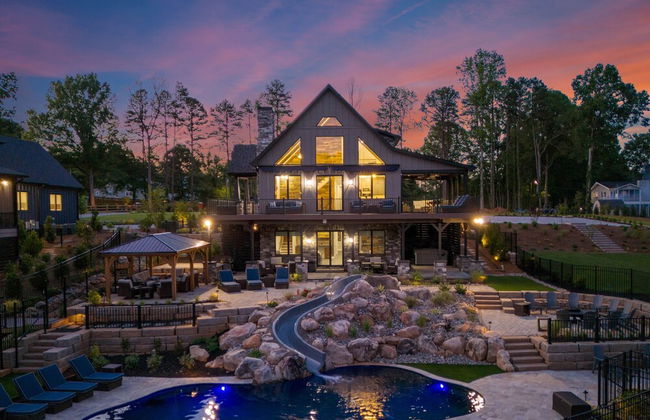 Gray Fox Lodge by Avantstay Waterslide Pool Theater Sleeps 23 - Foto 75