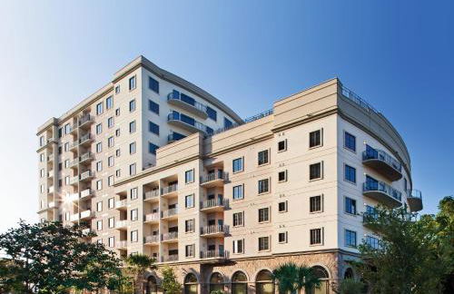 Wyndham La Cascada 2BR Apartment with Resort Access - Foto 1