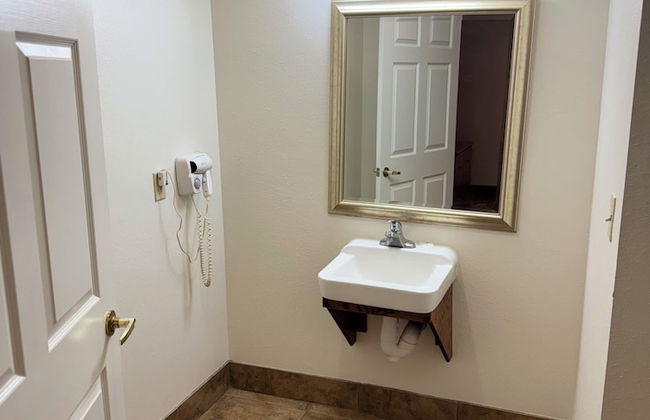Blue Bonnet Suites Extended Stay Lubbock, Texas - Foto 28