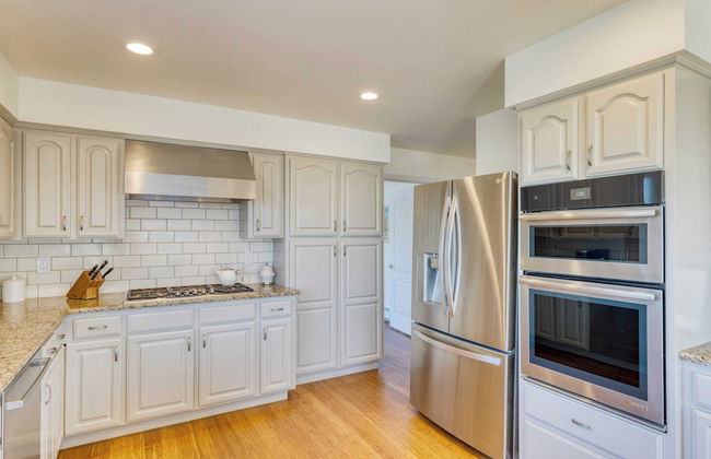 Pacific Breeze Ocean Views, Steps to Cannon Beach, Airy Coastal Retreat - Foto 13