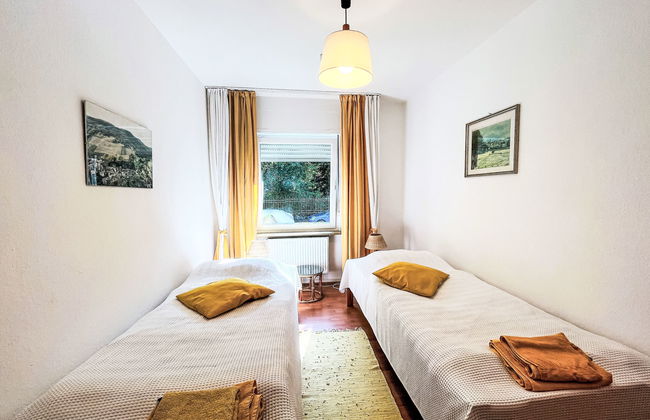 2 bedroom Apartment in Traben-Trarbach with garden - Photo 15