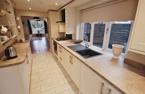 EasyRest Spalding - 6 Beds & Free Parking - Central & Quiet Location - Entire Spacious House - Foto 2