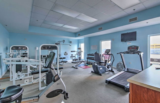 Oceanfront Panama City Beach Condo w/ Pool Access - Foto 21