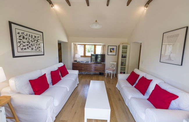 Whitley Coach House - Photo 20