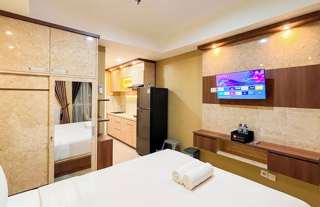 Modern Studio Room Apartment At Tamansari Skylounge Makassar - Foto 4