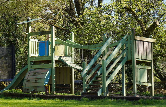 Kids Fun Farm Themed Bedroom in Cosy Cob Cottage - Foto 21
