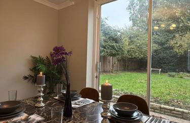 Charming 3 BR - NEC HS2- Long Stays Wifi Parking Airport - Foto 60