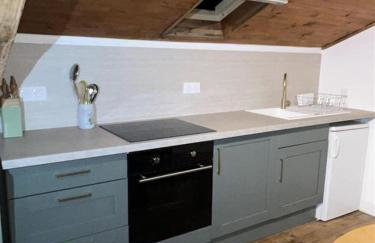 Grand studio lumineux proche gare Bellevue & tram - Foto 3