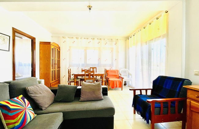 Mountain-view Apartment by Sea - Foto 16