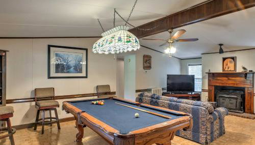 Ooltewah Cabin with Grill, Pool Table and Porch! - Foto 4