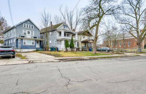 6 Mi to Dtwn Attractions Buffalo Apartment! - Photo 24