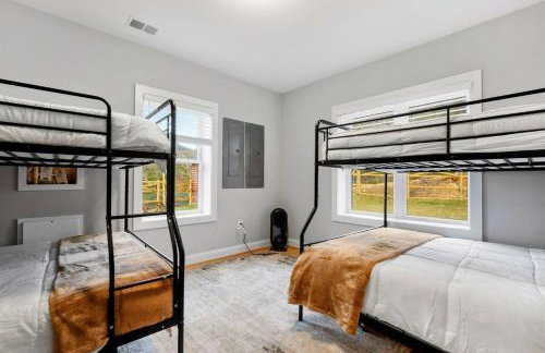 Luxury A Frame 5BR Hot Tub & Mountain Views - Foto 49