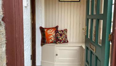 Quirky Highland Cottage with Stunning Views - Foto 2