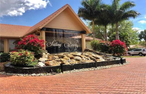 Falling Waters Resort Style Getaway - Foto 2