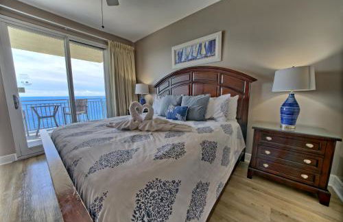 Sterling Breeze - Luxury Beach Front Condo - Photo 54