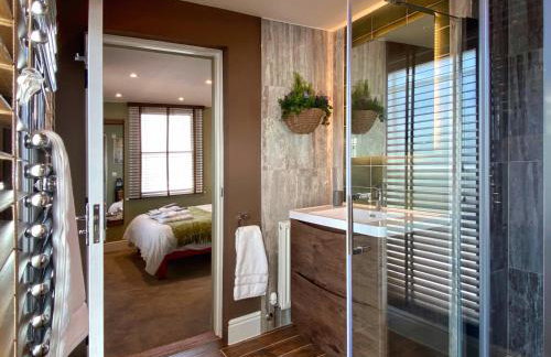 Hambrook House Canterbury - NEW luxury guest house with ESPA Spa complex - Foto 48