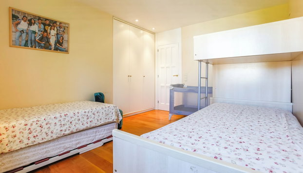 Just 10 Minutes From Sitges, House With Private Garden and Pool- - Foto 5, Habitación