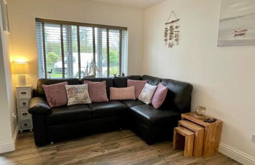 Little Greenway Holiday Bungalow - Photo 6