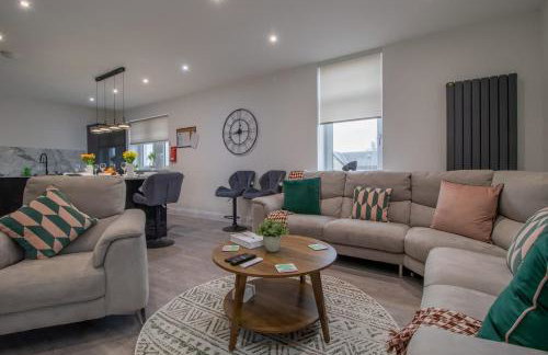 William Wallace View - 5 Bedrooms in Stirling - Photo 2
